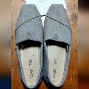 Toms size 10